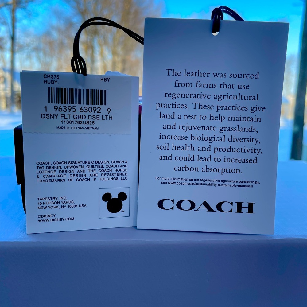 NWT!❤️❤️ COACH DISNEY X CARD CASE IN LEATHER WITH MOTIF! - Picture 5 of 6
